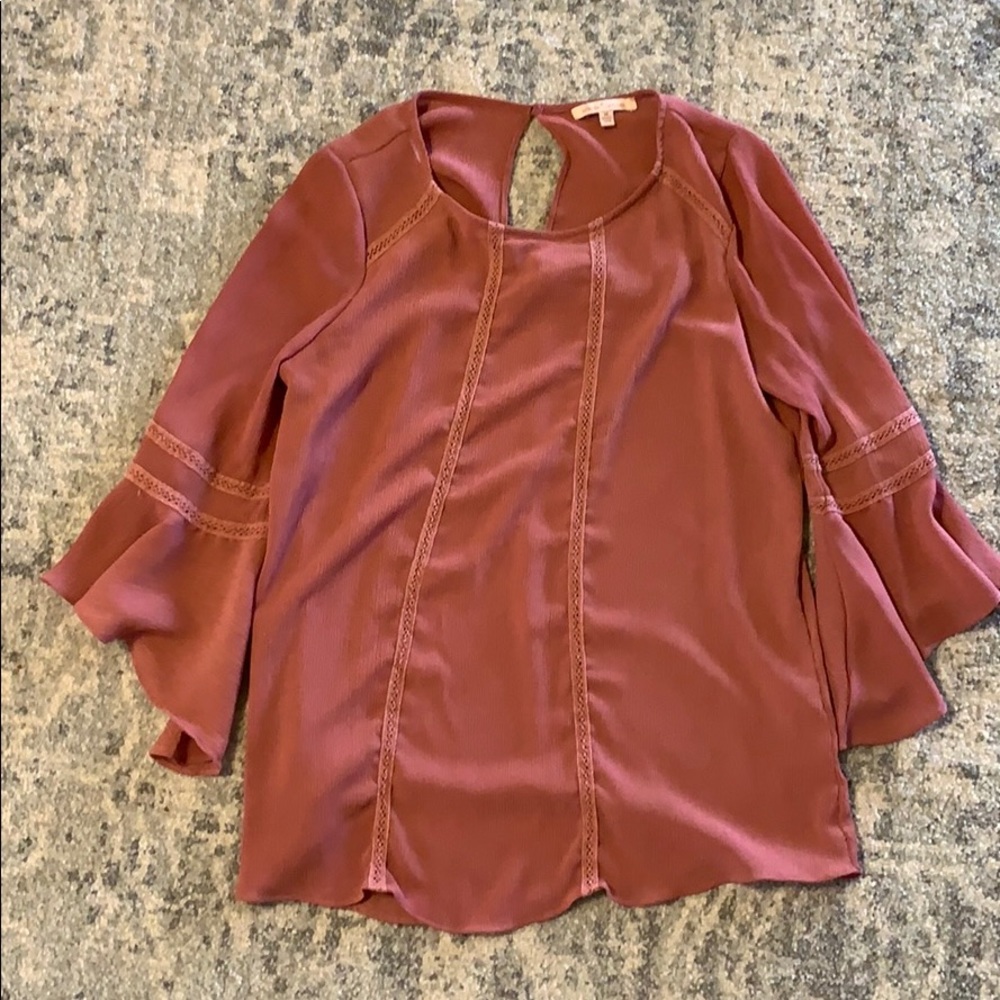 Gibson Latimer blush pink, bell sleeve shirt